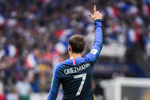 明背后的背 明背后的背